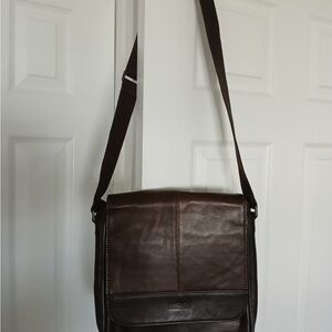 Kenneth Cole Reaction Dark Brown Messenger Bag